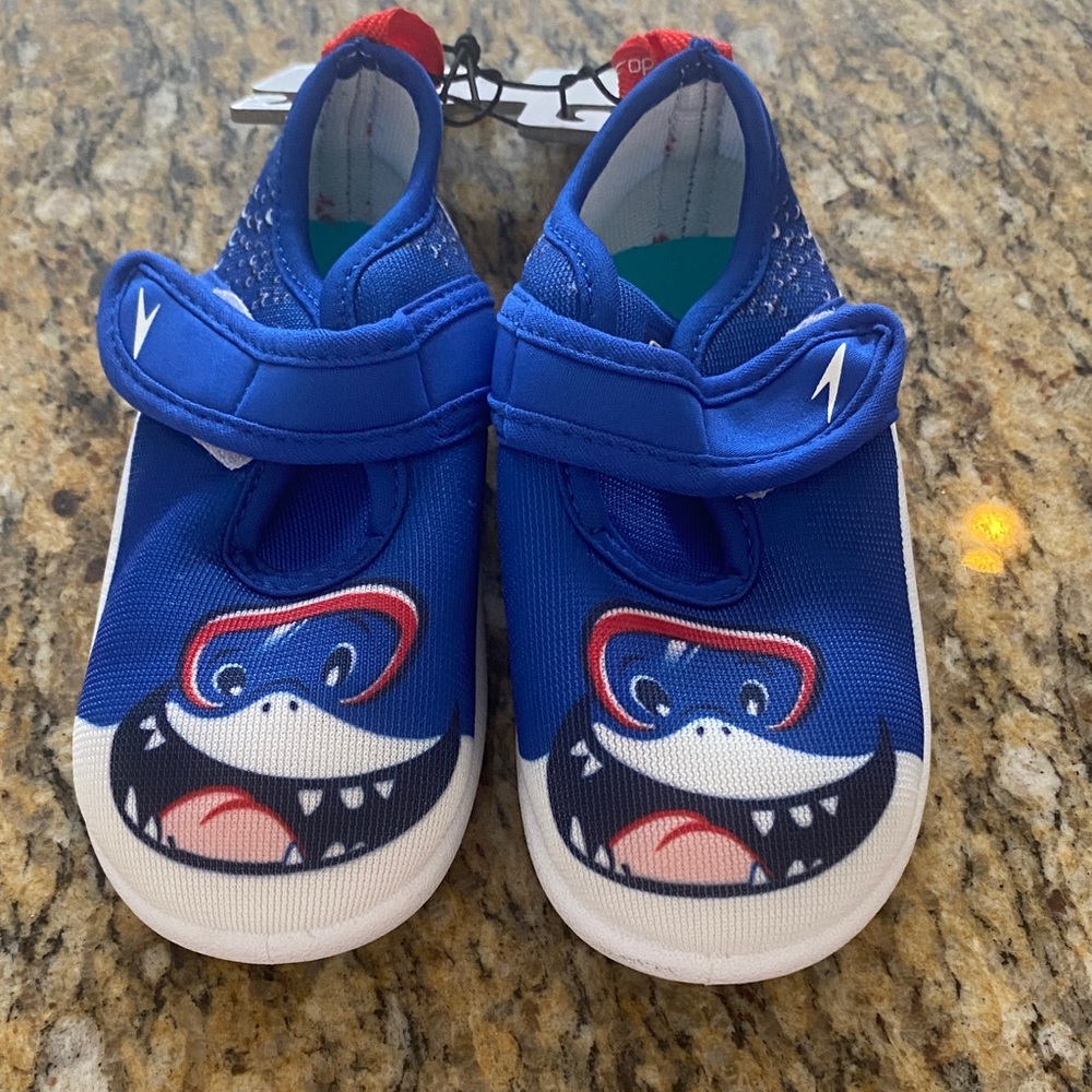 Speedo Blue Shark Kids Water Shoes Size M (7-8) Toddler NWT